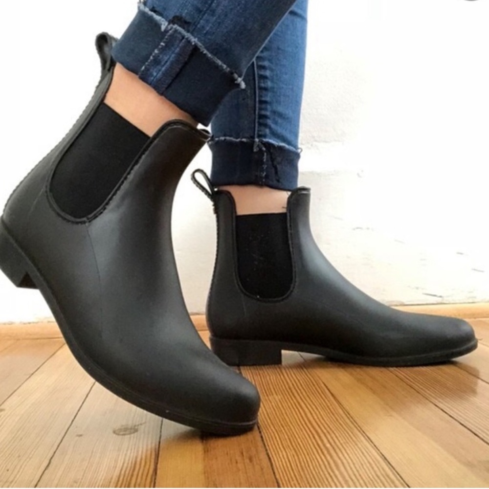 Sam Edelman | Women’s Black Ankle Rain Boots with Logo Detail | 9